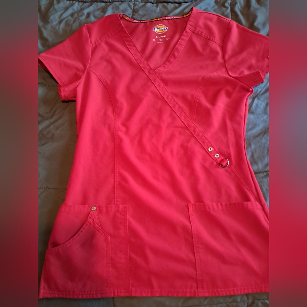 Scrub top